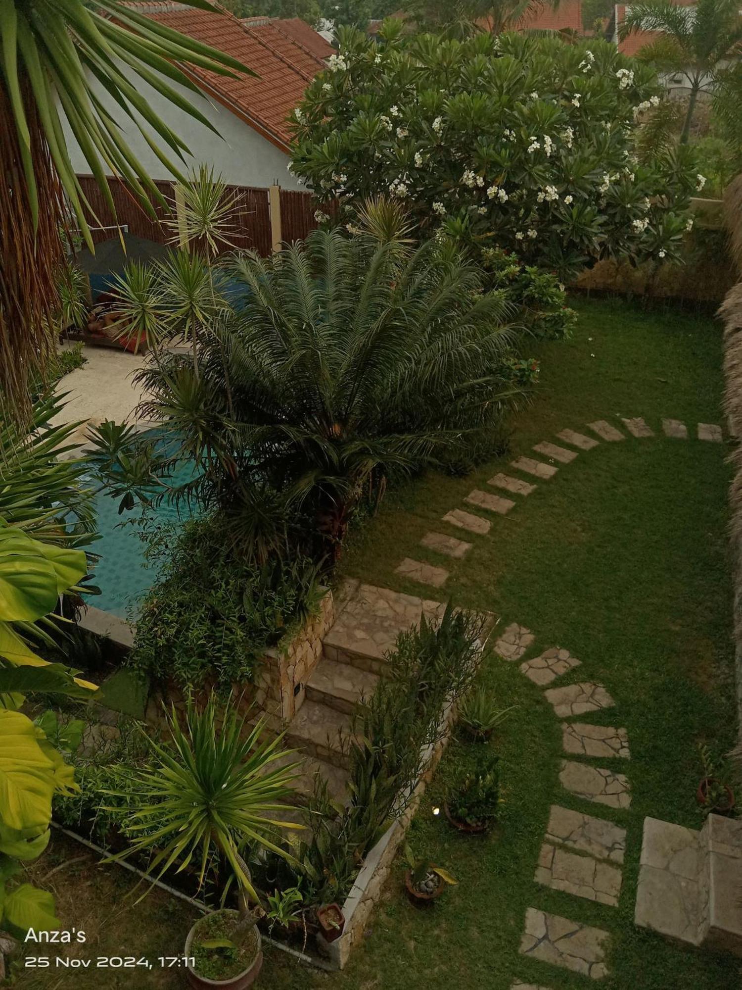 Village Vibes Lombok Kuta  ภายนอก รูปภาพ